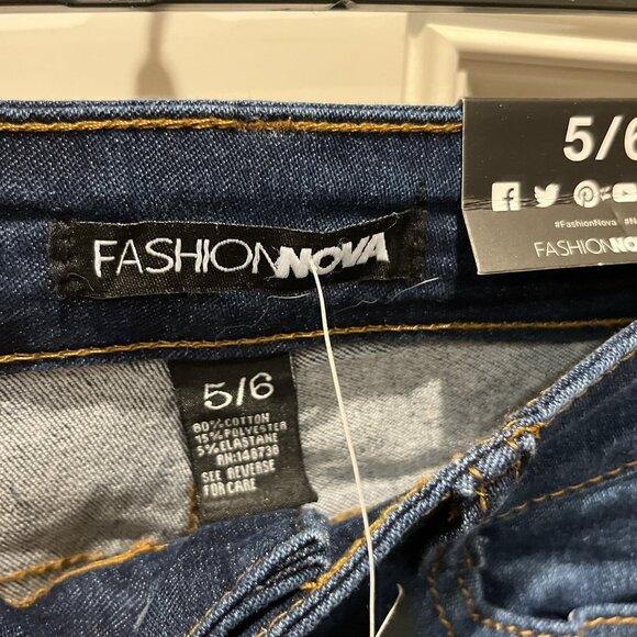 Distressed Jeans - Picture 6 of 11